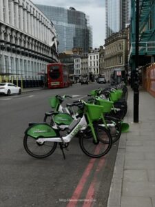 how to travel long distances cheaply